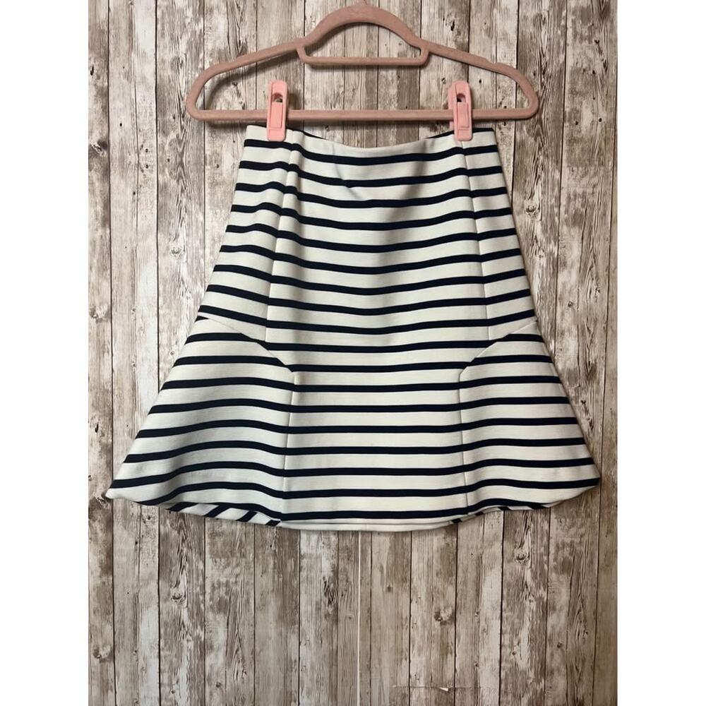 Ann Taylor Black and White Striped Skirt size 0